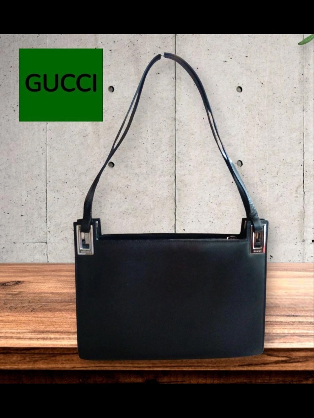 Gucci Black Leather Shoulder Bag with Silver Hardware